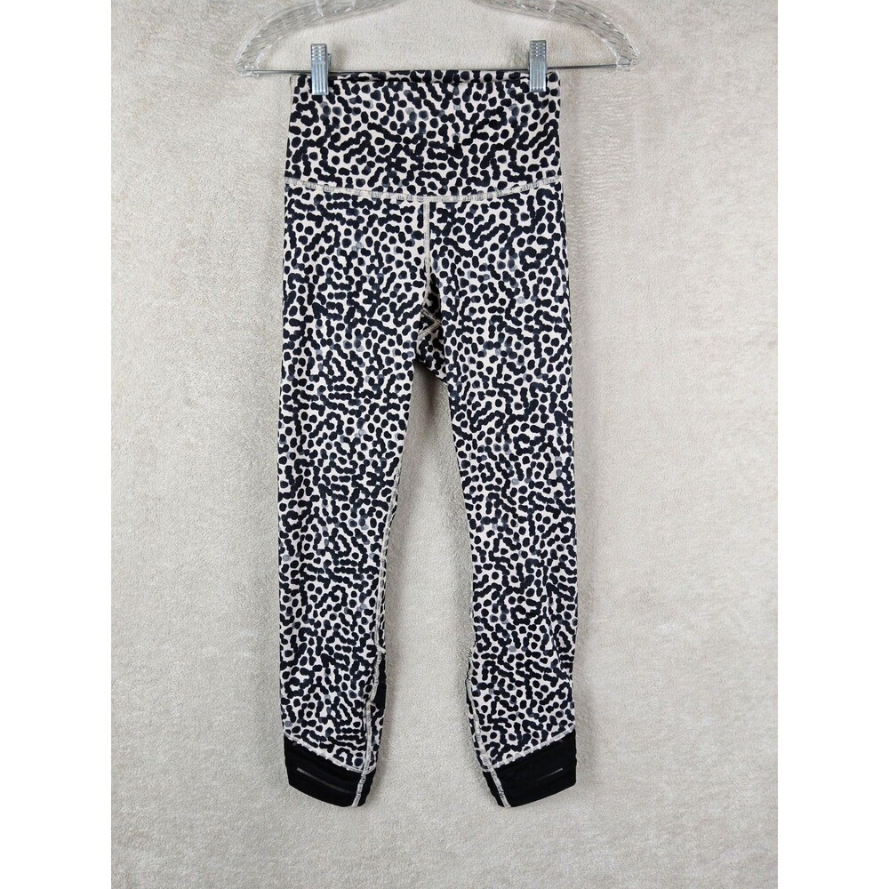 Lululemon Women’s Printed Athletic Leggings Size 4